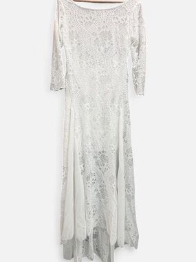 White Lace Maxi Dress with Three-Quarter Sleeves